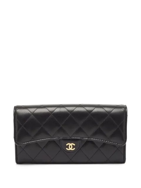 CHANEL Pre-Owned quilted leather wallet