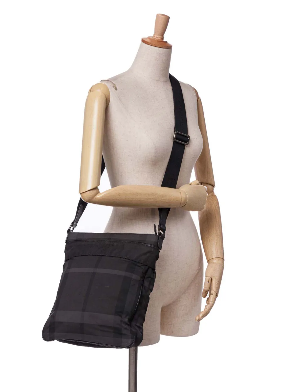 Burberry Pre-Owned 2000-2017 Smoke Check Nylon crossbody bag | Pre-Owned | Image 2