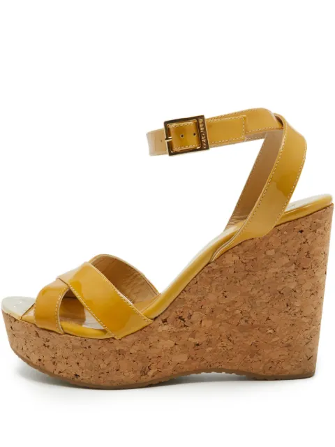 Jimmy Choo Pre-Owned sandalias de charol con cuña de 115mm