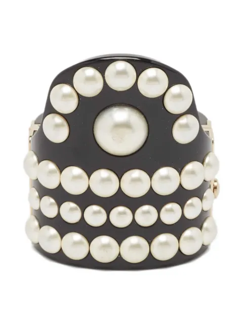 CHANEL Pre-Owned 2024 pearl-embellished bracelet