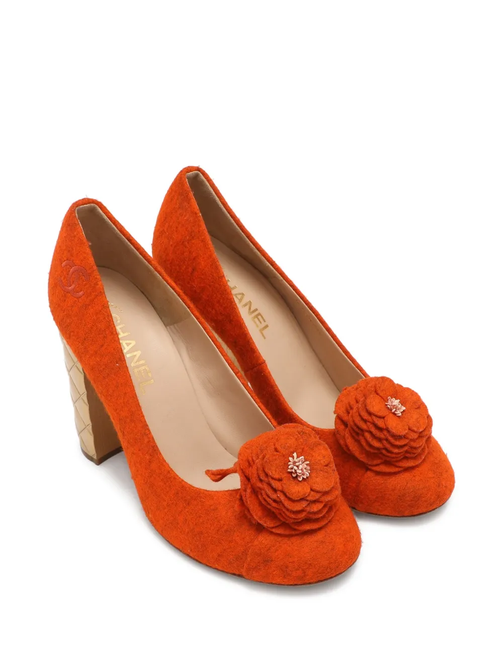 CHANEL Pre-Owned 105mm floral-appliqué heeled pumps | Image 2