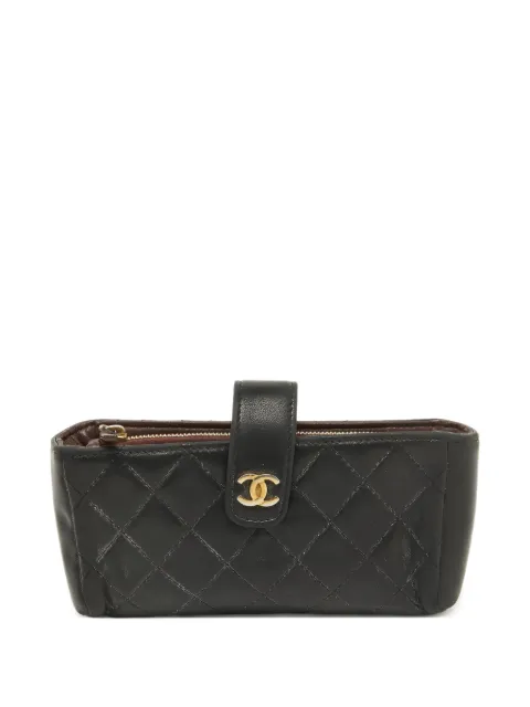 CHANEL Pre-Owned diamond-quilted phone case
