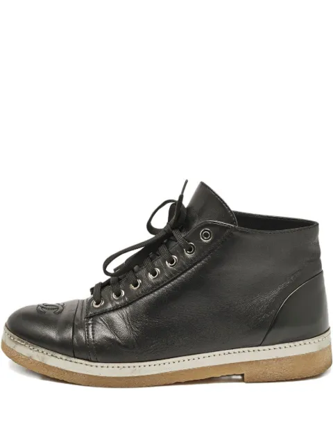 CHANEL Pre-Owned 2024 CC logo boots