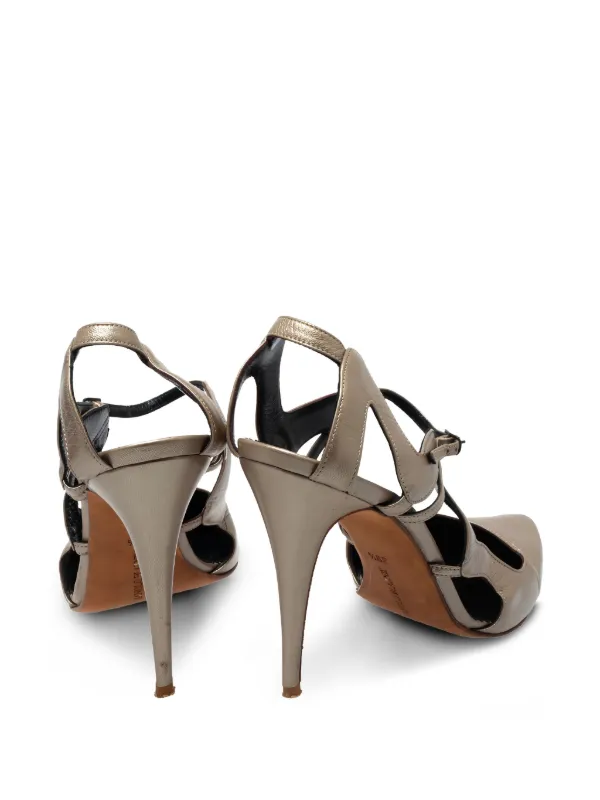 【Manolo Blahnik】メタリック加工◎サンダル Manolo Blahnik Metallic Pearlescent Shell Thong Sandal Heels