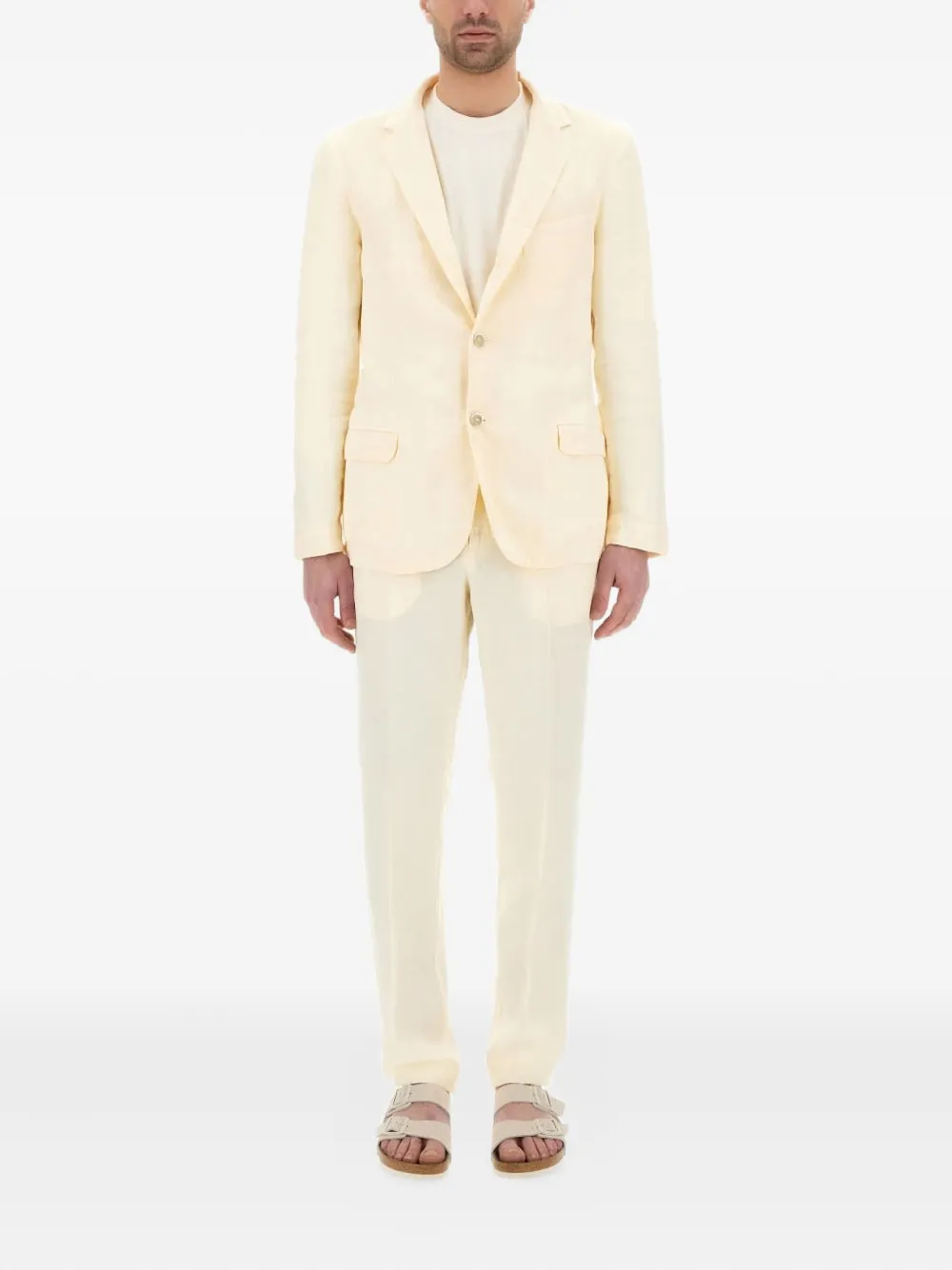 single-breasted suit