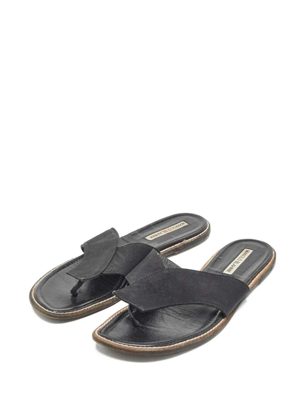 Manolo Blahnik 2023 canvas slides | Image 2