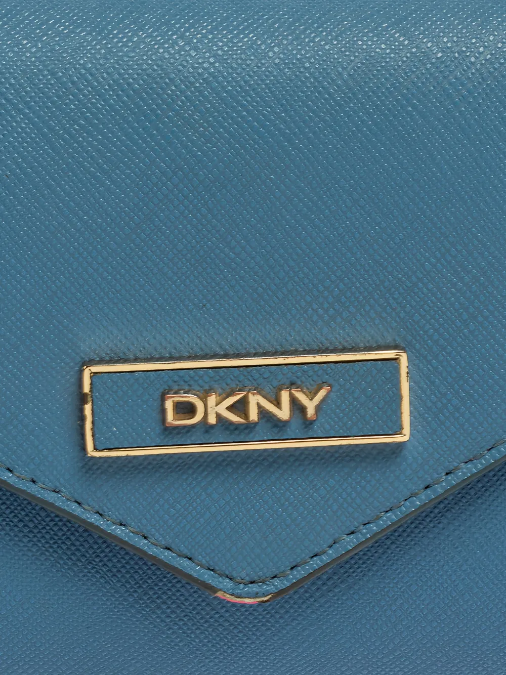 Pre-owned Dkny Vintage Leather Wallet