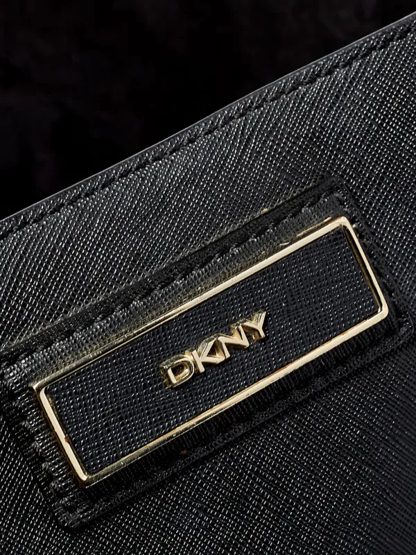 バッグ archive DKNY leather hand bag Stylish Handbags & Fashionable Designer Purses | DKNY