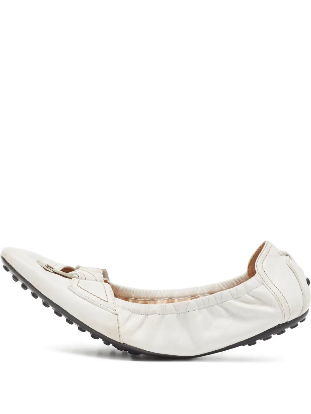 Tod's Vintage プレオウンド レザーフラットシューズ - ホワイト Tod's Vintage プレオウンド レザーフラットシューズ - ホワイト