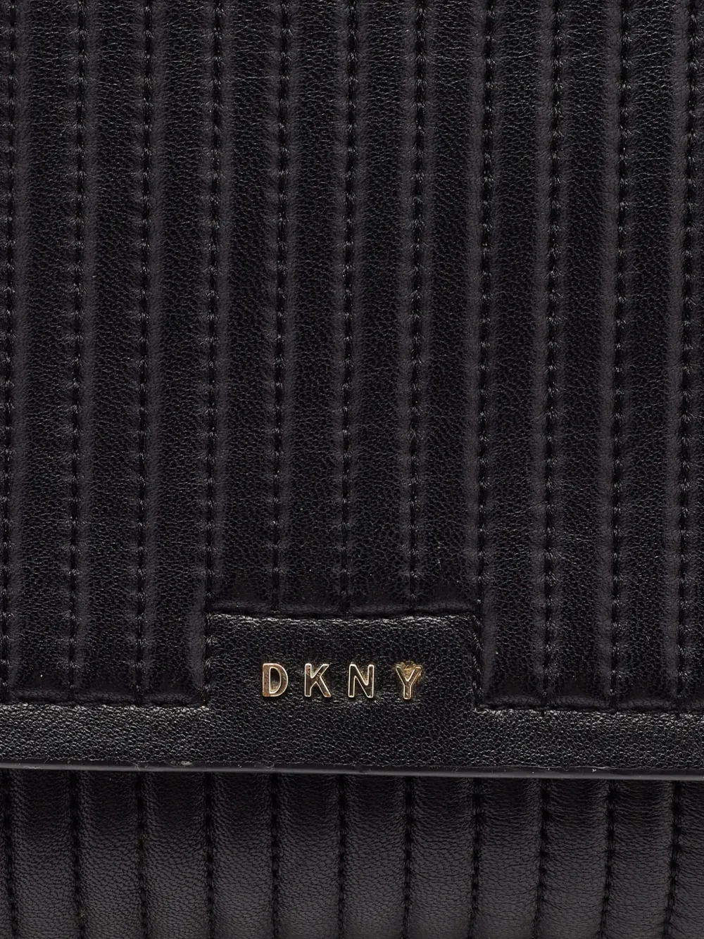 Pre-owned Dkny Vintage Quilted Leather Shoulder Bag