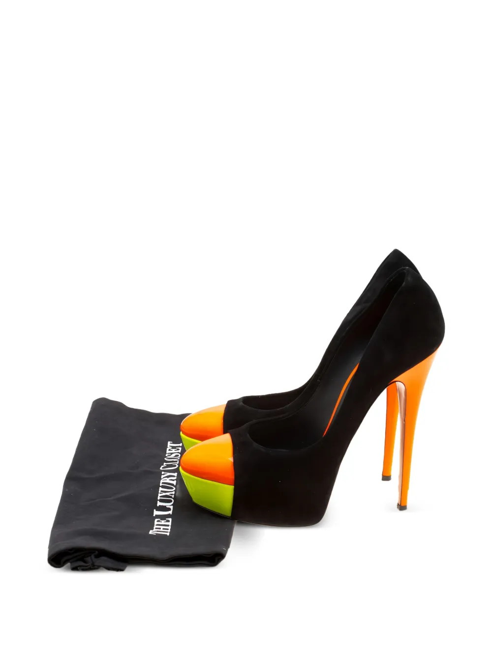 Pre-owned Casadei Heeled Pumps In Black