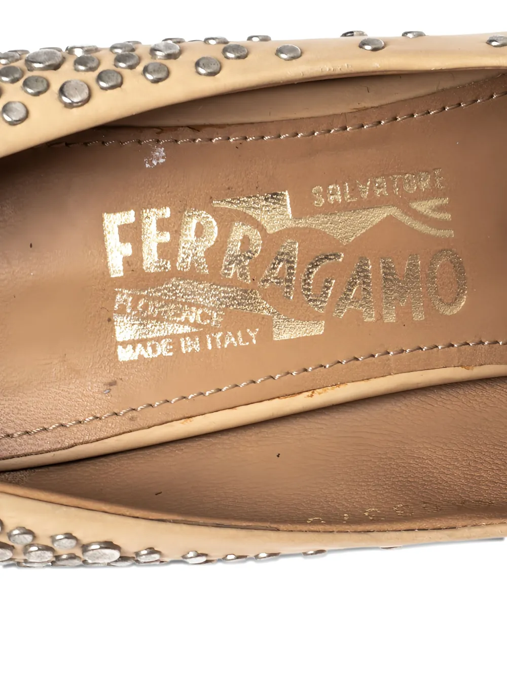 Pre-owned Ferragamo 2024 120mm Studded Pumps In Neutral