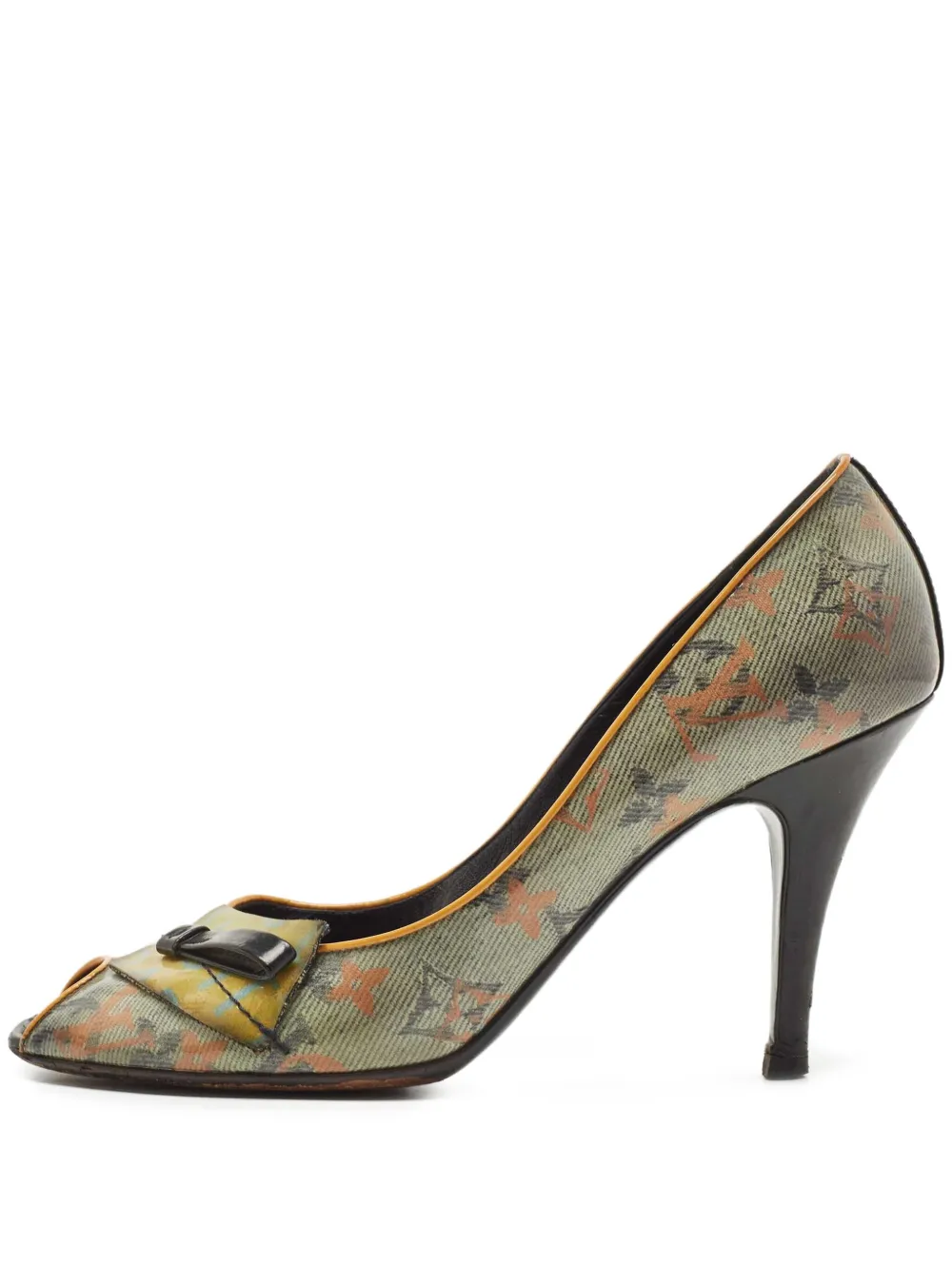 logo-print pumps