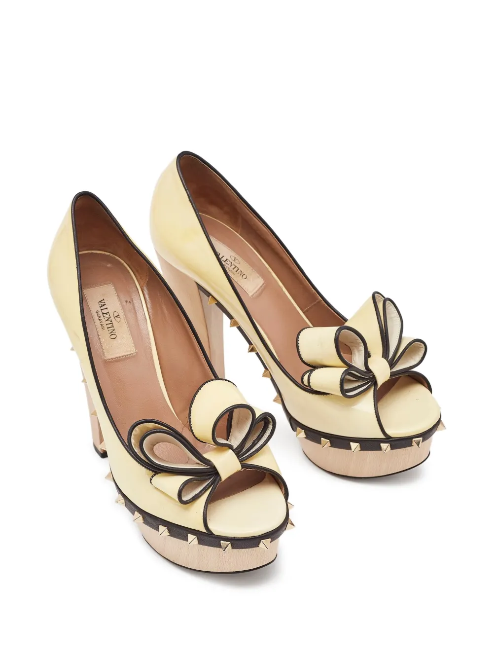 Valentino Garavani Pre-Owned 120 mm pumps met studs - Beige
