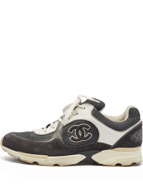 CHANEL Pre-Owned CC leather sneakers