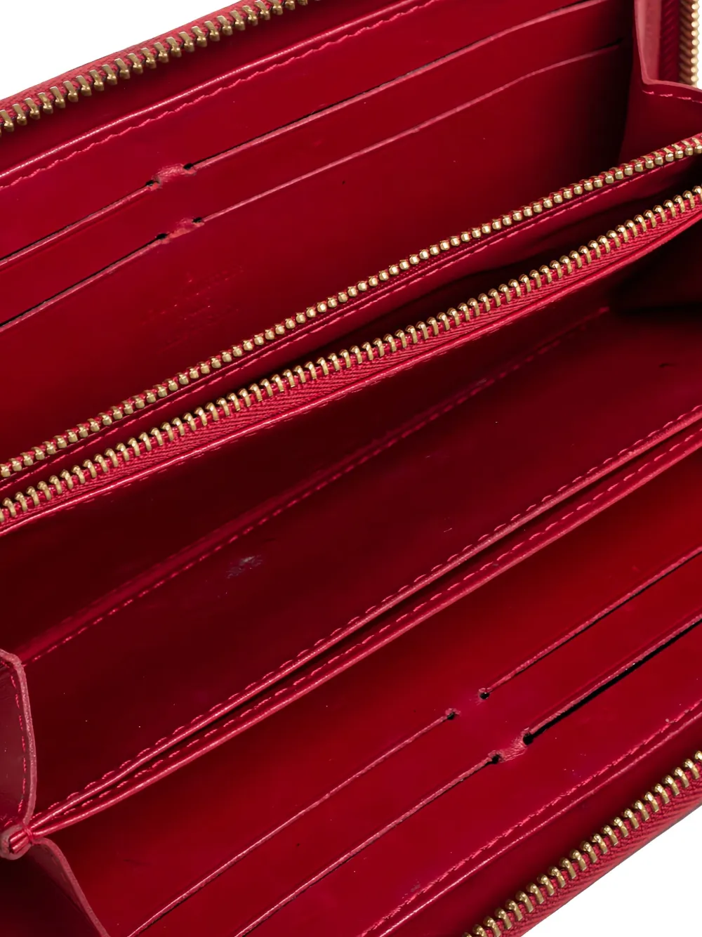 Pre-owned Louis Vuitton Zippy Wallet In Red