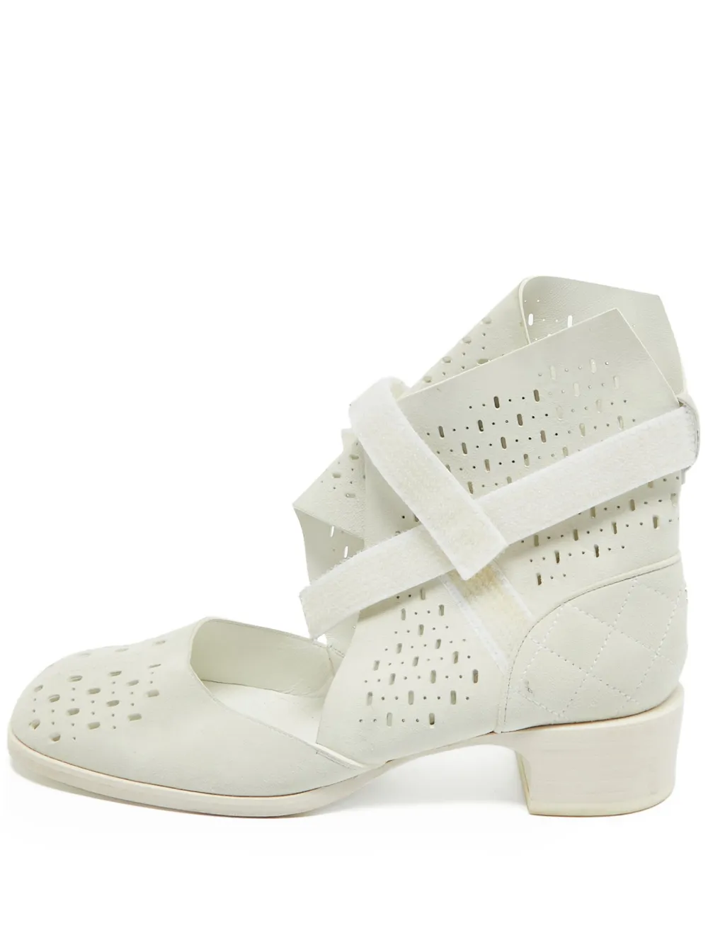 CHANEL Pre-Owned leather pumps | Grey | Image 1