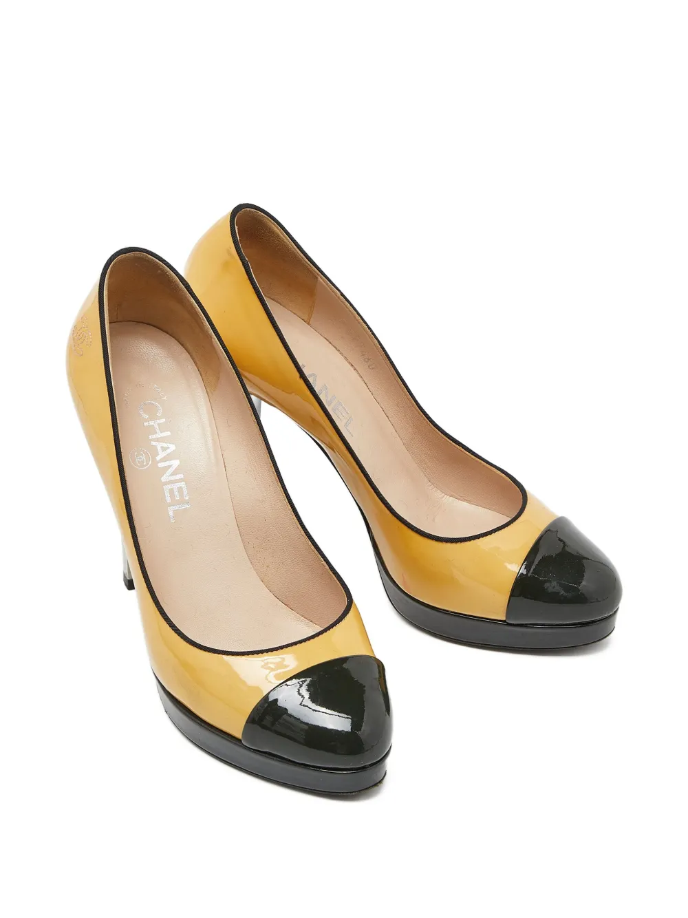 CHANEL Pre-Owned 110mm patent pumps | Image 2