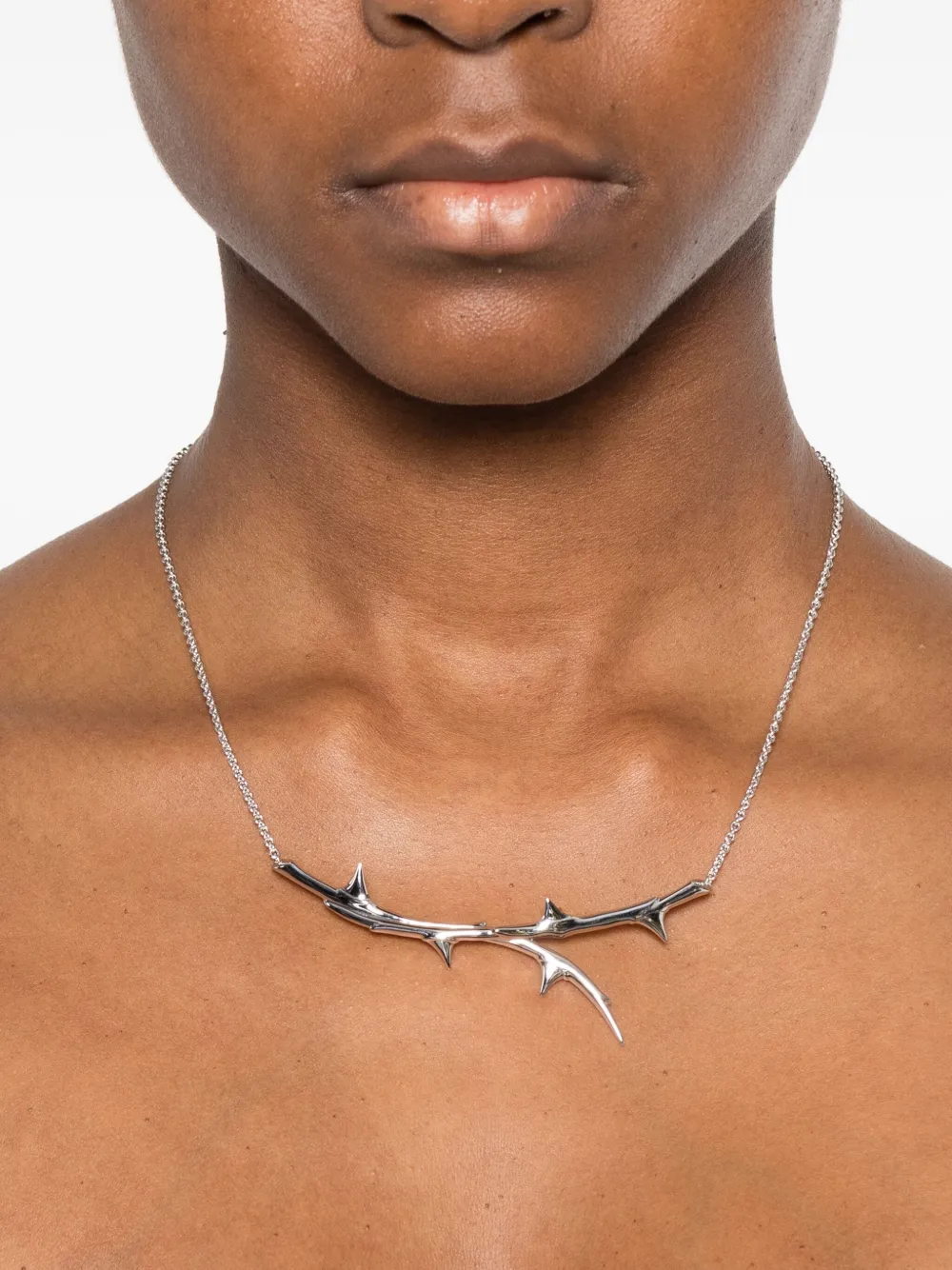 Shaun Leane Silver Rose Thorn Horizontal Necklace In White