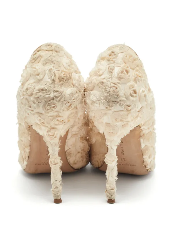 Manolo Blahnik 110mm floral-embellished Heeled Pumps | Neutrals
