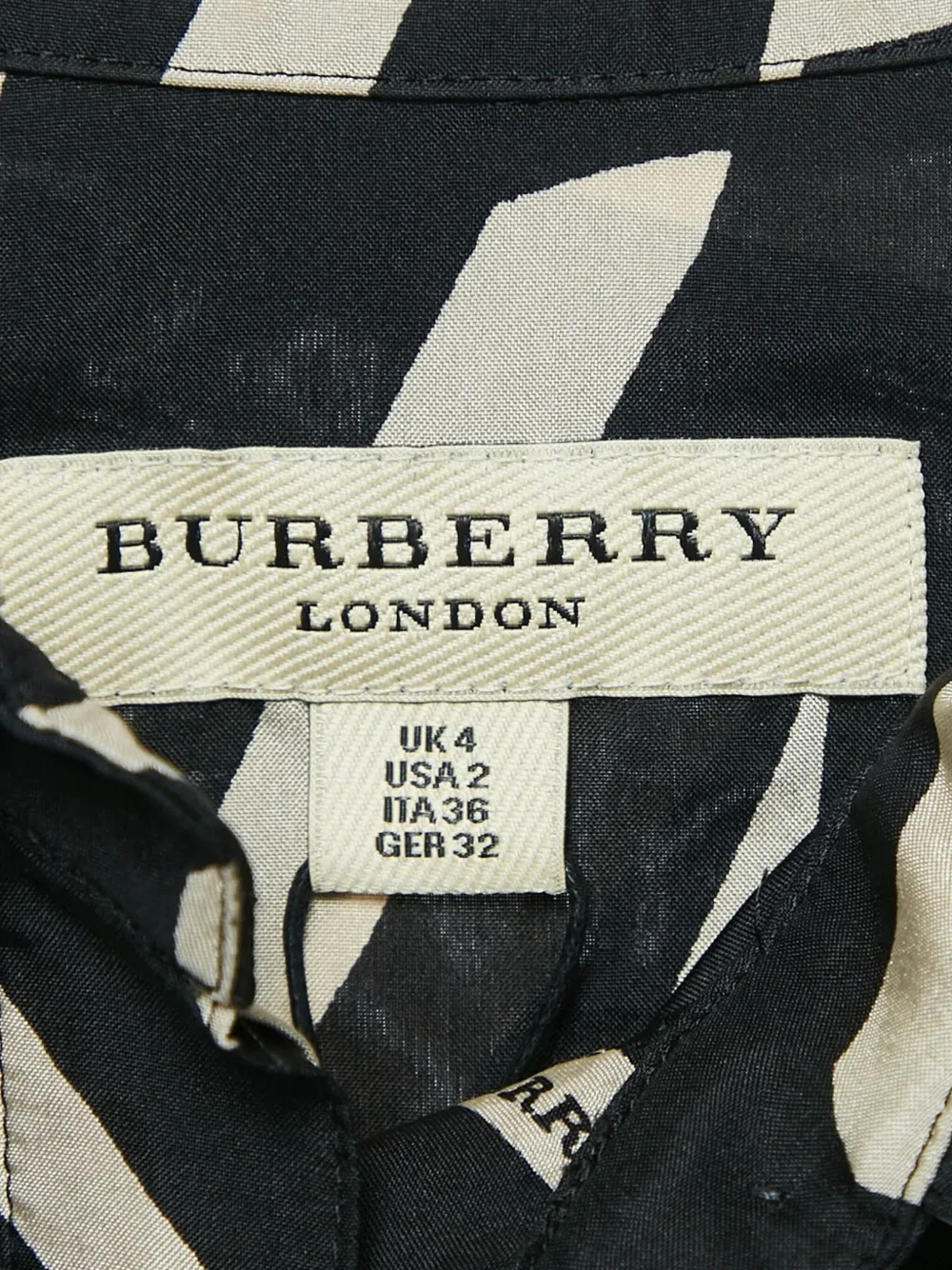BURBERRY Pre-owned Geometric-print Silk Shirt In Black