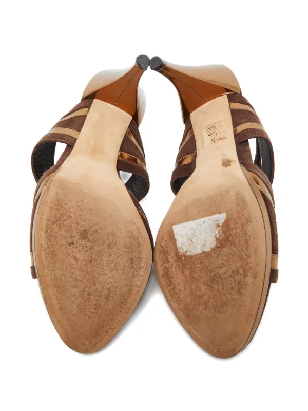 GUCCI ロゴ入りブラウンサンダル 37 GUCCI ロゴ入りブラウンサンダル 37