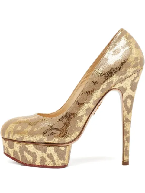 Charlotte Olympia حذاء 'دولي' بكعب ونعل بلاتفورم وطبعة جلد الفهد