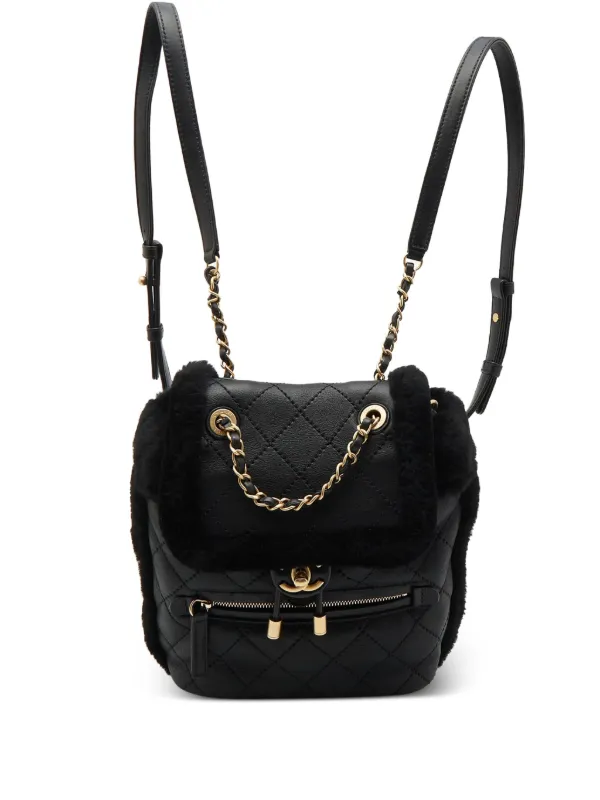 CHANEL ブラック キルティングバックパック