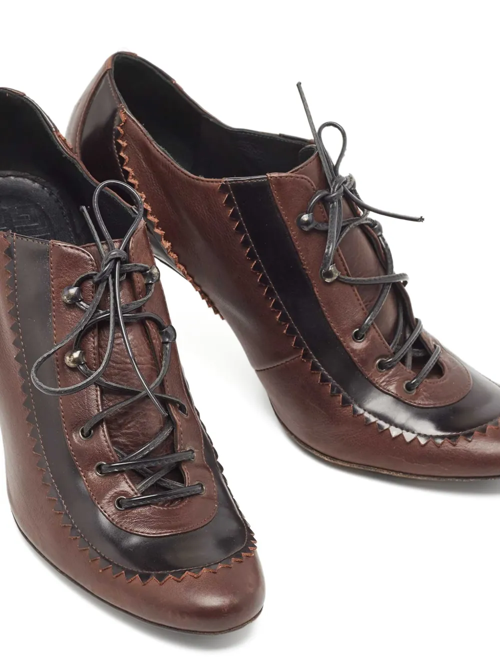 Givenchy Pre-Owned 90mm panelled pumps | Image 2