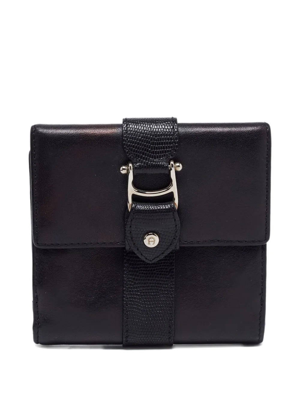 leather trifold wallet