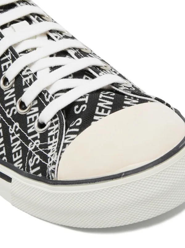 靴/バッグ VETEMENTS / Logo-print high-top canvas trainers Vetements High-Top Canvas Trainer | Hypebeast