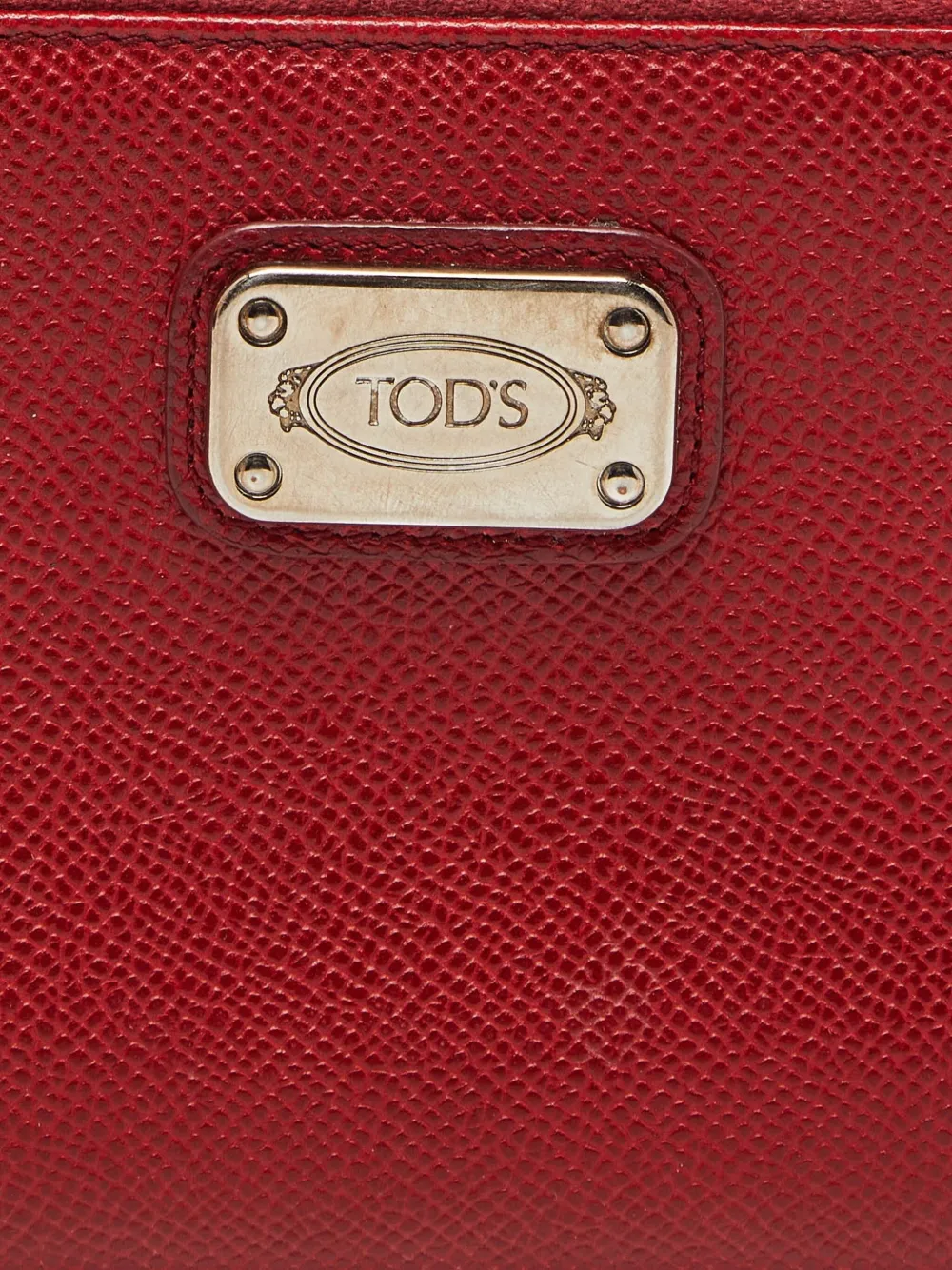 Pre-owned Tod's Vintage Textured Leather Zip-around Wallet