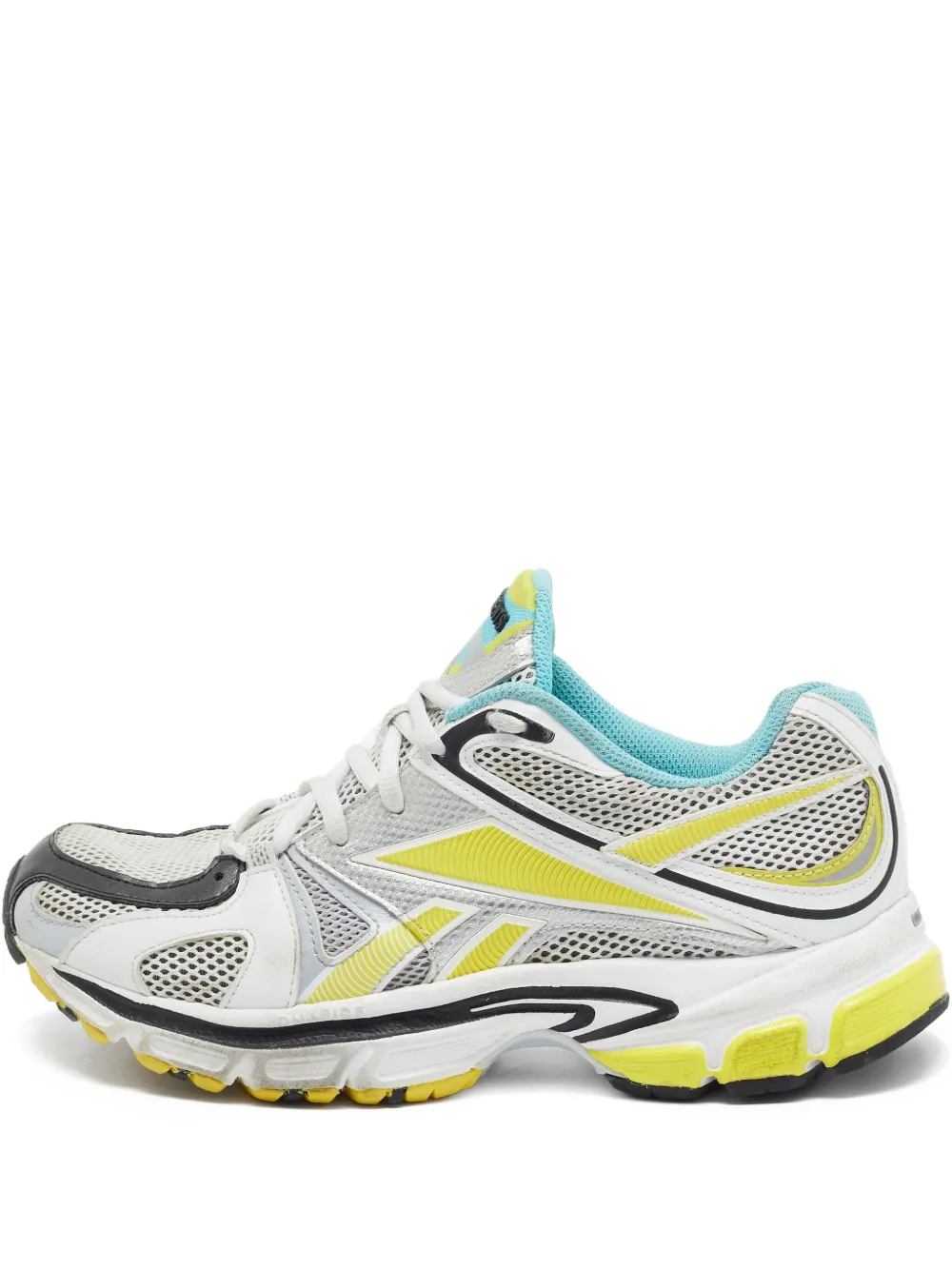 VETEMENTS x Reebok pre-owned Spike Runner 200 mesh-panelled sneakers | White | Image 1