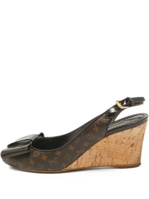 Louis Vuitton Pre-Owned 75mm patent leather-bow sandals