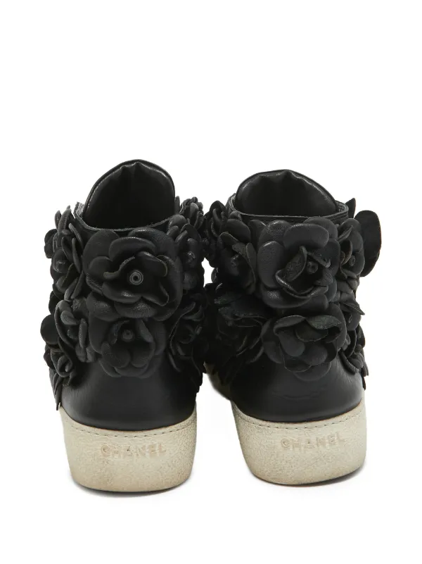CHANEL - umjn CHANEL Pre-Owned floral-appliqué Sneakers | Black | FARFETCH PL