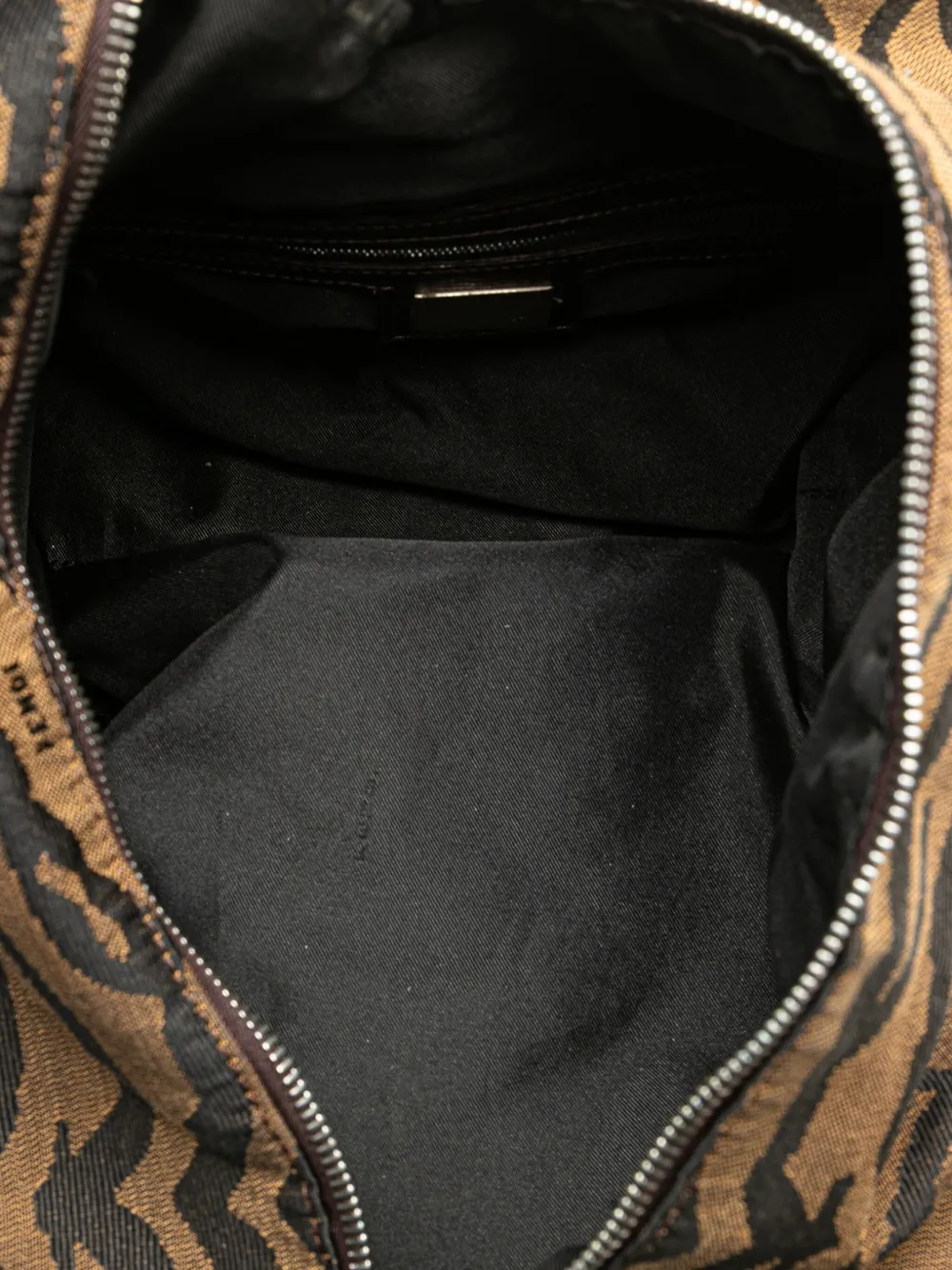 Pre-owned Fendi 2000-2010 Tiger Print Canvas Shoulder Bag