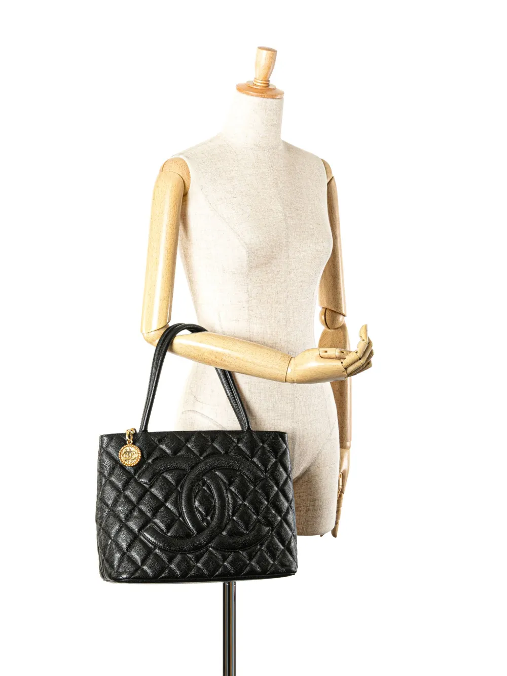 CHANEL Pre-Owned 1996-1997 Caviar Medallion tote bag | Pre-Owned | Image 2