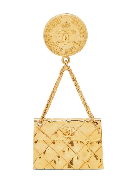 CHANEL Pre-Owned CC medallion handbag brooch
