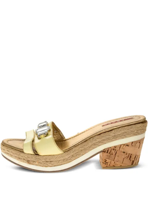 Prada Pre-Owned flip flops de charol con cristales