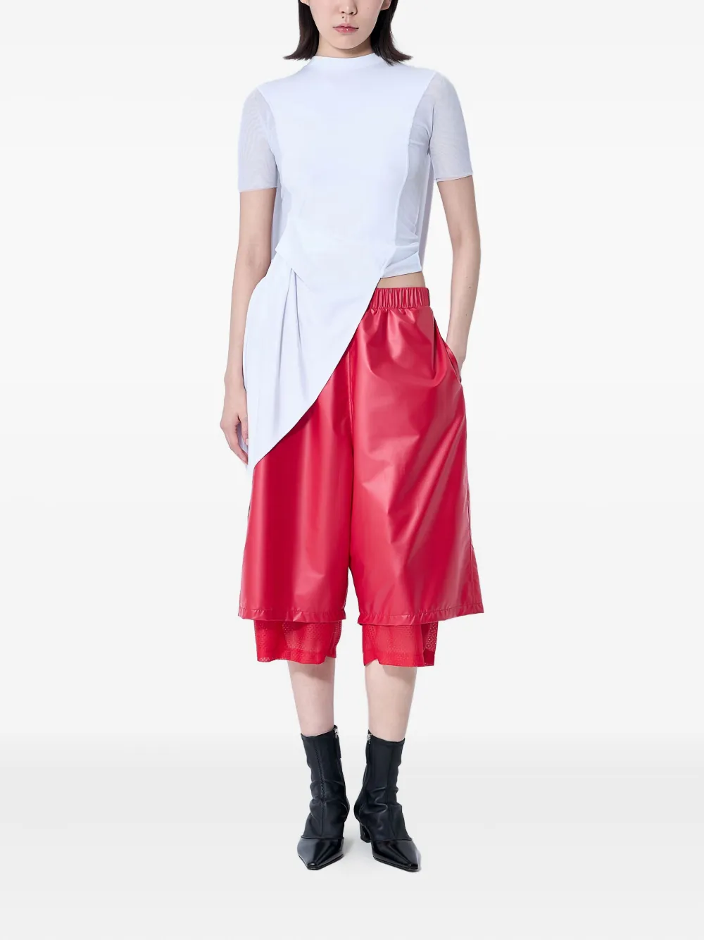 Sia Arnika high-shine elasticated shorts | Knee-Length Shorts | Image 2