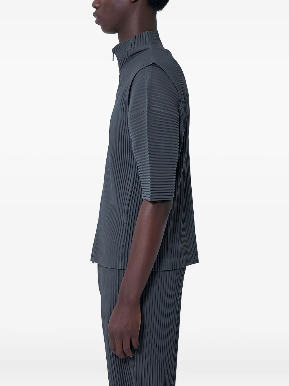Homme Plissé Issey Miyake pleated zip-front vest Grijs