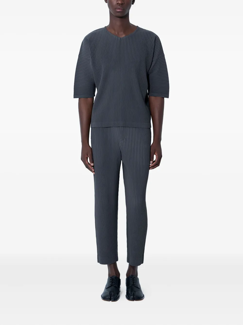 Homme Plissé Issey Miyake pleated zip-front vest Grijs