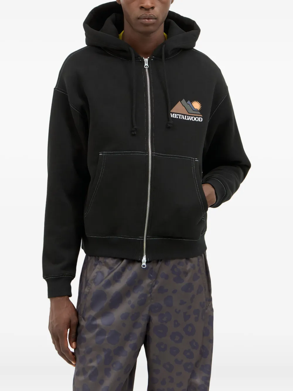 Metalwood Studio graphic-print zip-up hooded sweatshirt - ブラック Metalwood Studio graphic-print zip-up hooded sweatshirt - ブラック