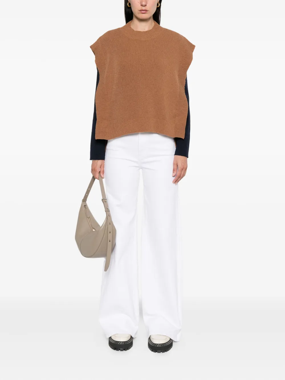 A.P.C. Top met banddetail Bruin