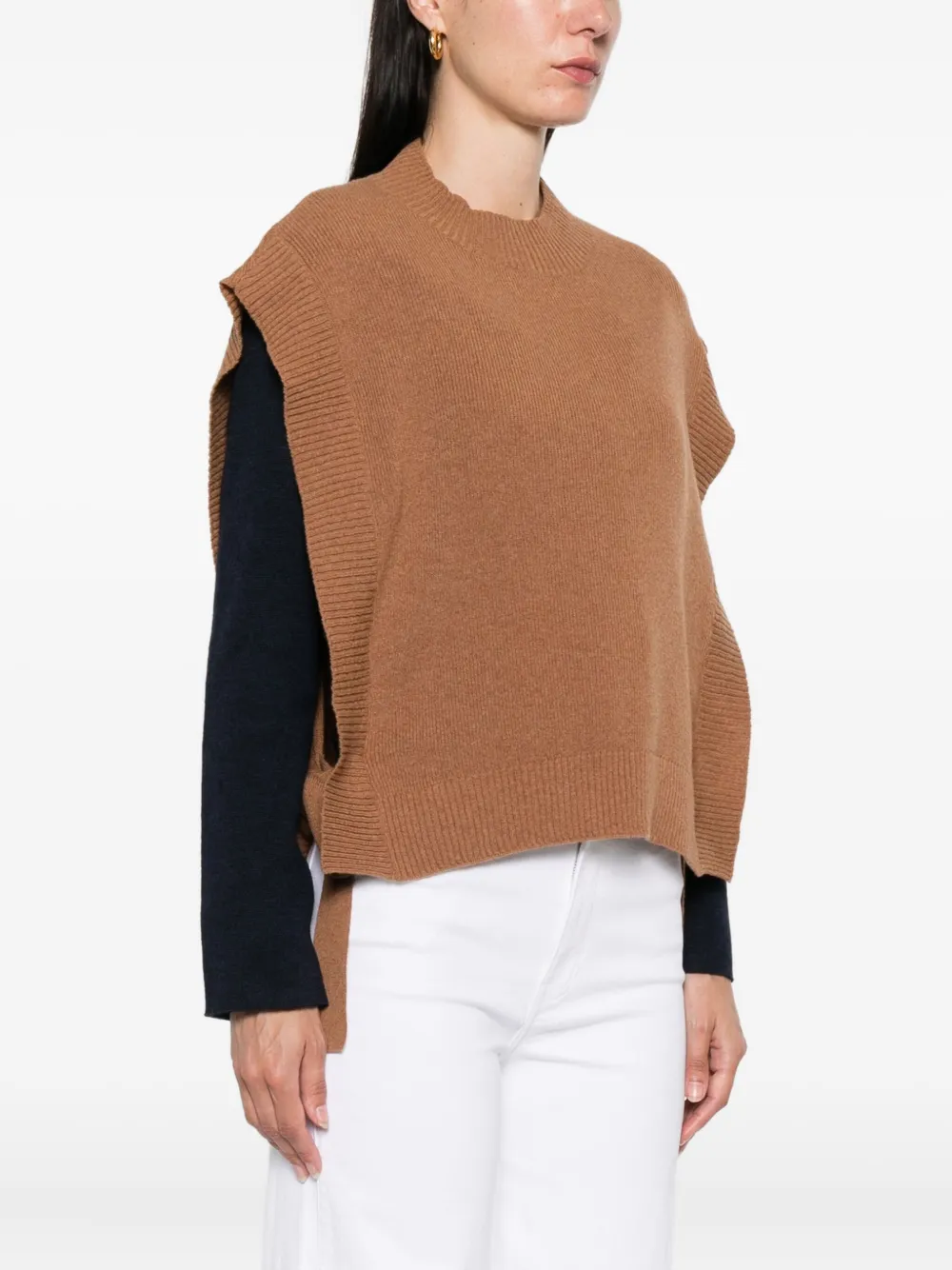 A.P.C. Top met banddetail Bruin