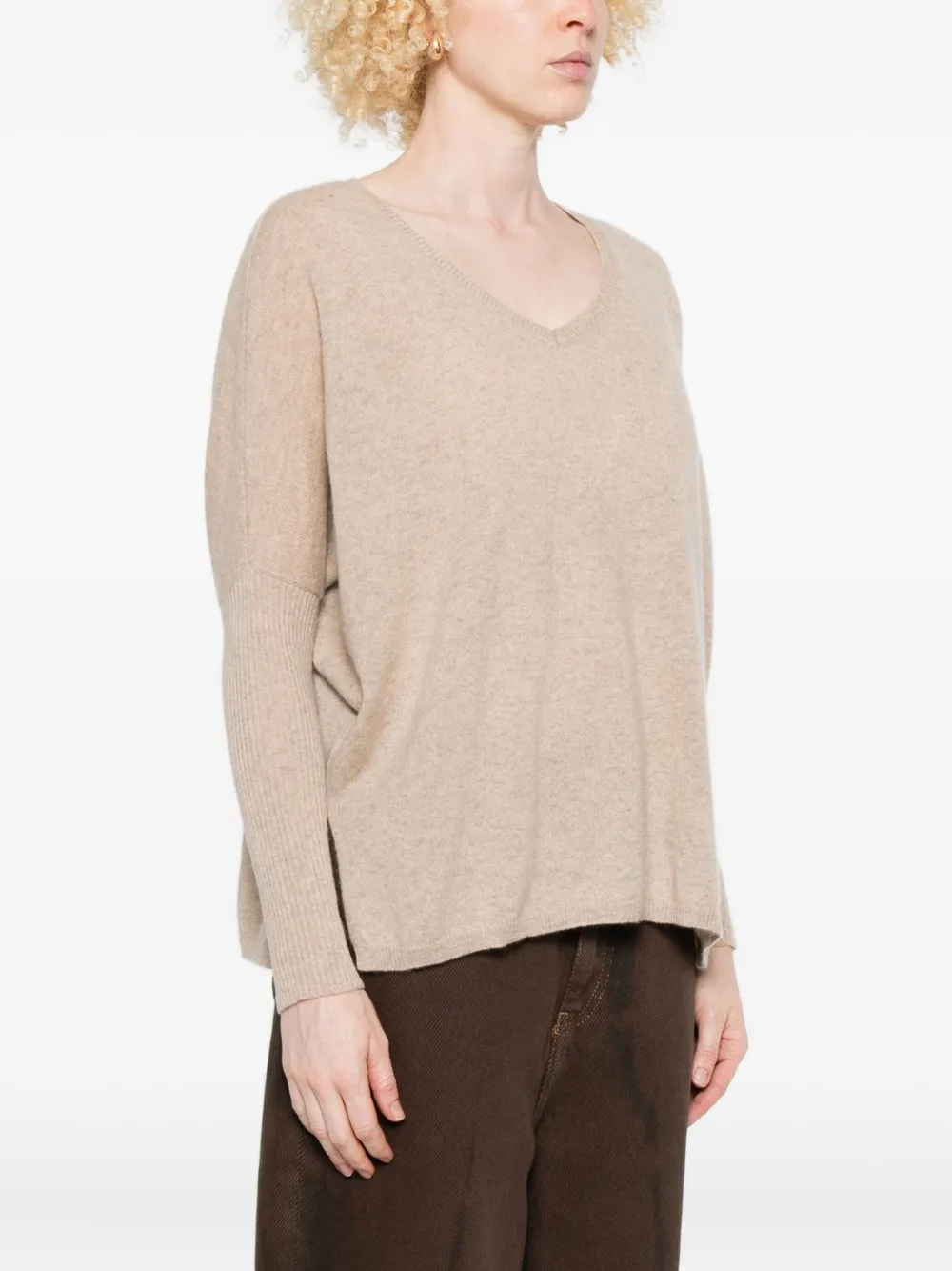 Gotha V-neck Long-sleeve Sweater In Neutral