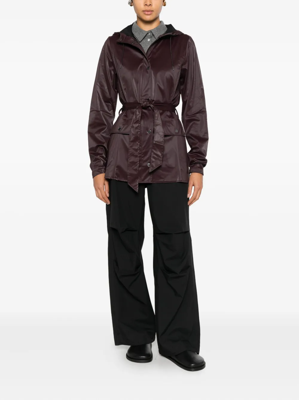 Rains abrigo con cinturón y capucha | Gabardinas e impermeables | Image 2