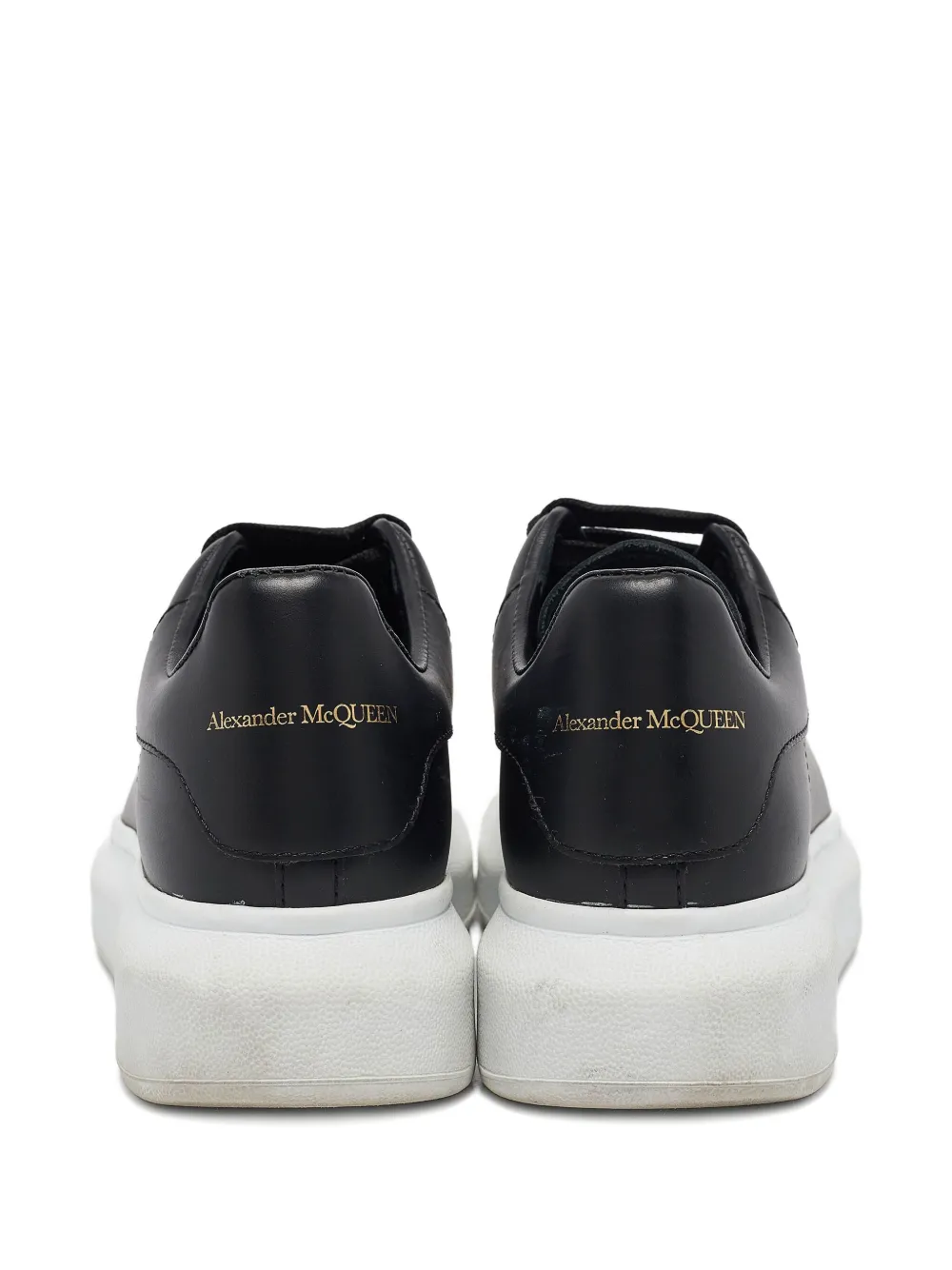 Alexander McQueen Pre-Owned Oversized sneakers - Zwart