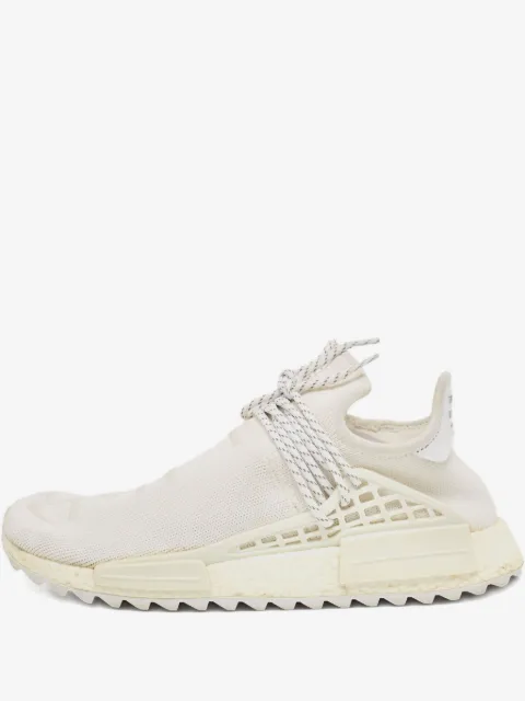 adidas سنيكر 'هيومن رايس ‪x Pharrell Williams 'NMD‬