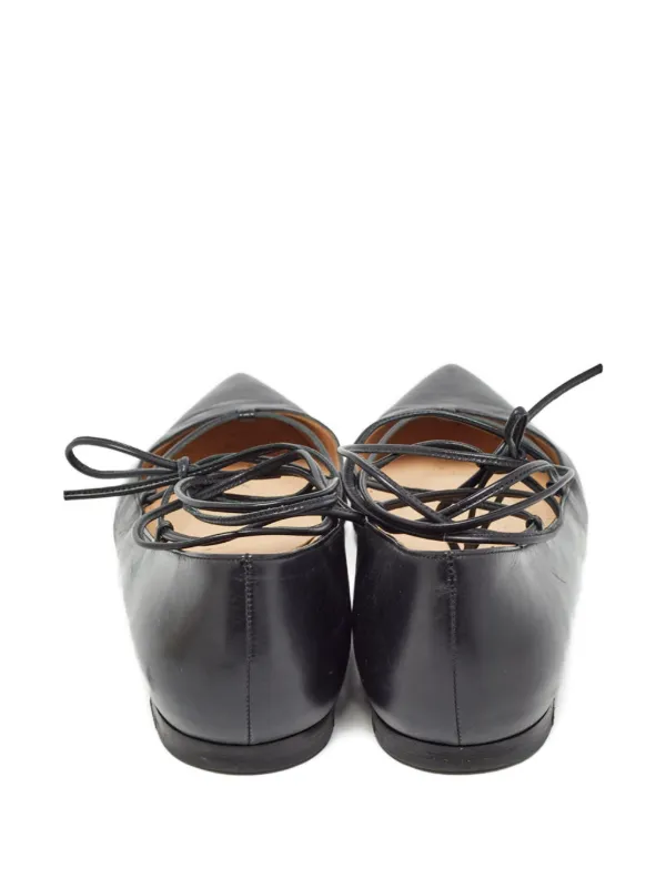 Gianvito Rossi ポインテッドトゥ フラットシューズ | ブラック Gianvito Rossi ポインテッドトゥ フラットシューズ | ブラック